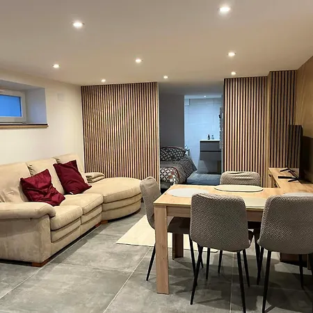 Apartman Les Champs Etoile *